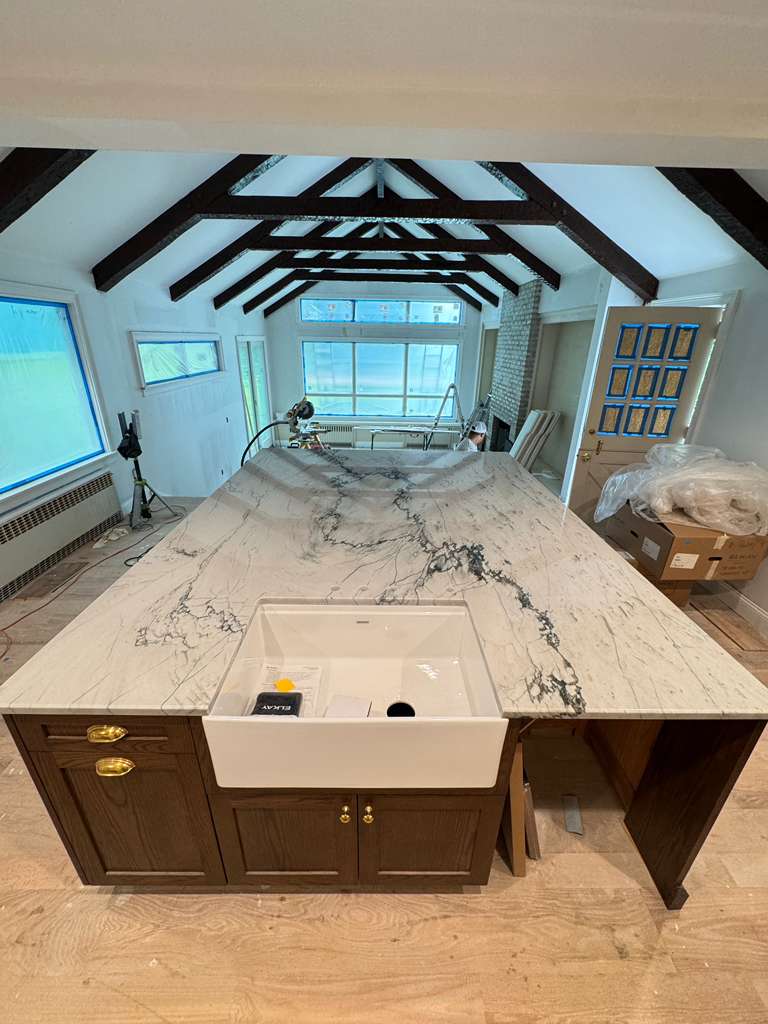 Quartzite vs. Marble: Which Natural Stone Is Right for High-Use Kitchens?
